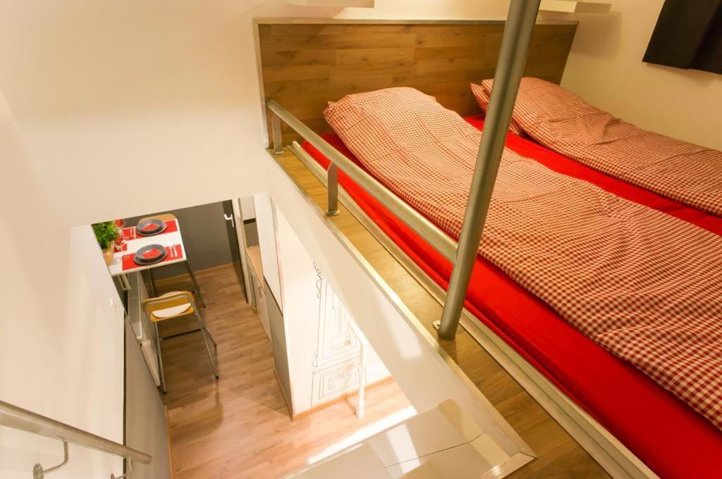 Prime Location Stylish Flats Apartman